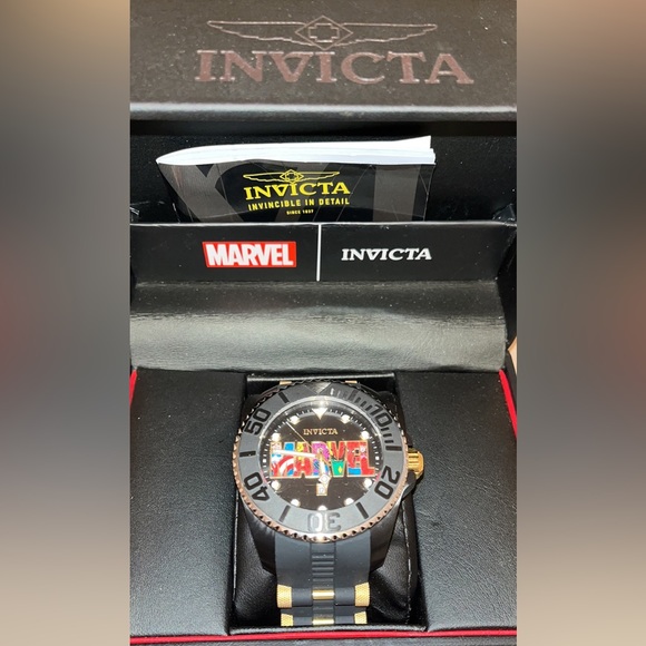 invicta limited edition marvel watch - Picture 2 of 3